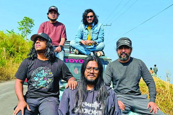 শিরোনামহীন