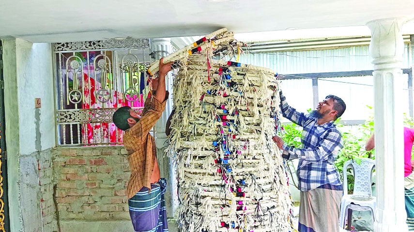 দোলনায় দূর হলো দারিদ্র্য
