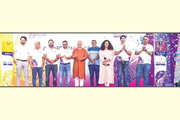 র্কপোরটে র্কনার