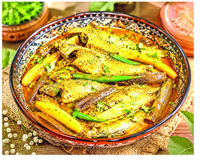 শামসুর রহমানসহ অন্য কর্মকর্তারা