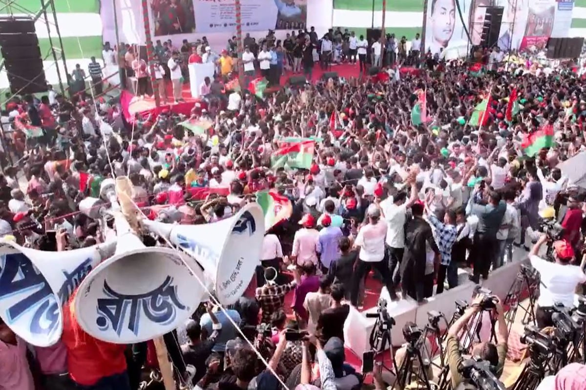 চট্টগ্রামে বিএনপির তারুণ্যের সমাবেশ, কড়া রোদেও জনস্রোত