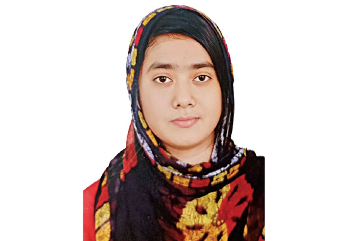 রুকাইয়া আফরীন, ফারসি ভাষাও সাহিত্য