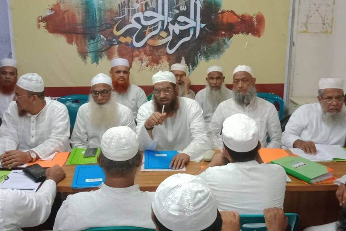 আইনশৃঙ্খলা রক্ষা নয়, অপরাধে নীরব দর্শক সরকার : মামুনুল হক