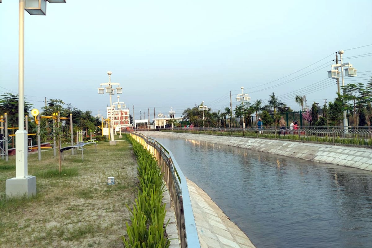 Bashundhara park